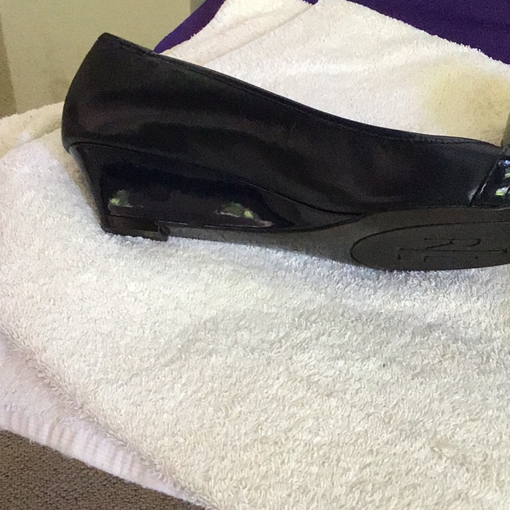 Lauren by Ralph Lauren wedge 8.5 peep toe - Picture 3 of 4